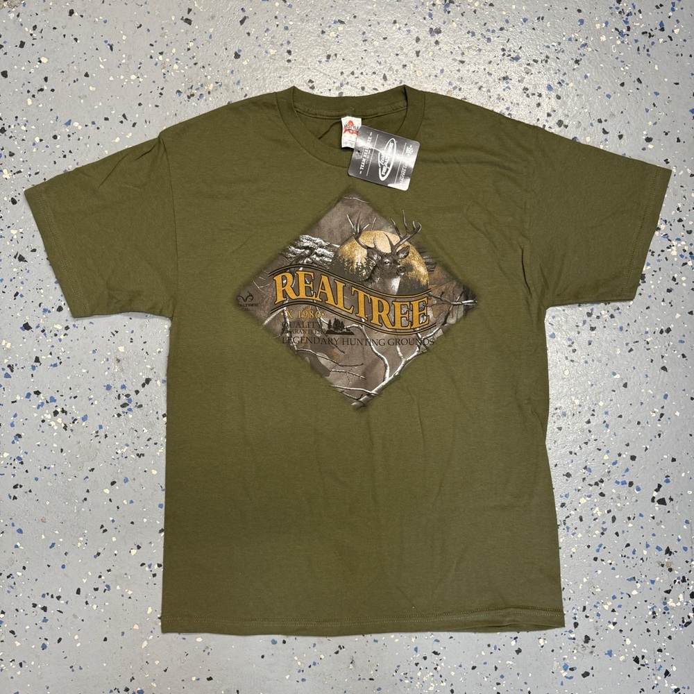 New Team Realtree Hunting Deer Graphic Shirt L Green